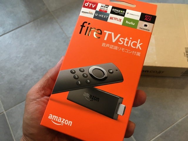 Amazon Fire Tv Stickをついに購入 Hdmi分配器 スプリッター でプロジェクターでも使えるようにしてみました たかゆるブログ